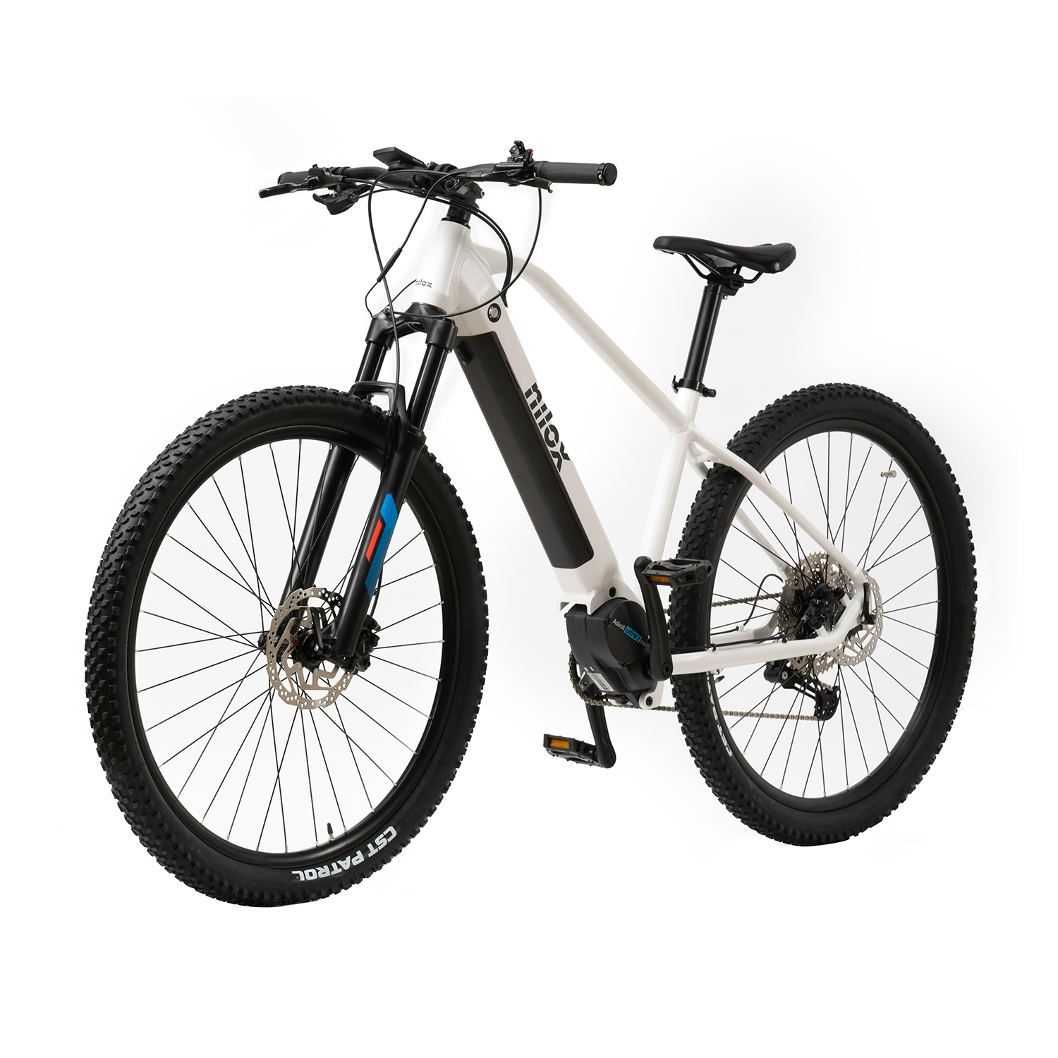 Una bicicletta elettrica bianca su sfondo bianco, leggermente rivolta verso destra.