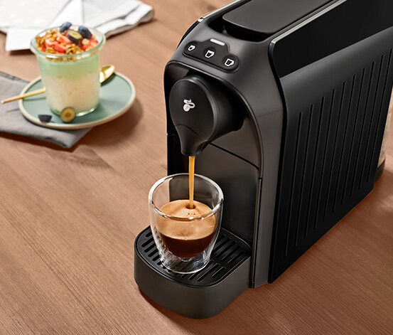 Ekspres TCHIBO Easy Black Cafissomo + 60 kapsułek