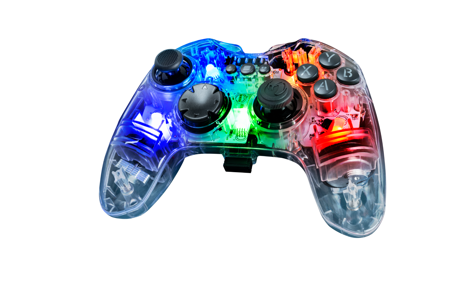 Un mando de juegos transparente e iluminado con luces de colores, sobre fondo negro.