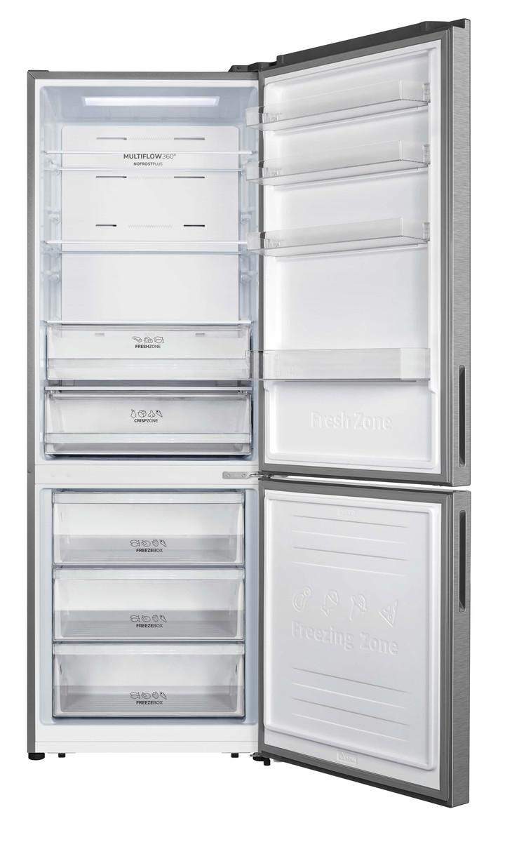 Ein Kühlschrank mit offener Tür, der Regale und Schubladen mit Lebensmitteln zeigt.