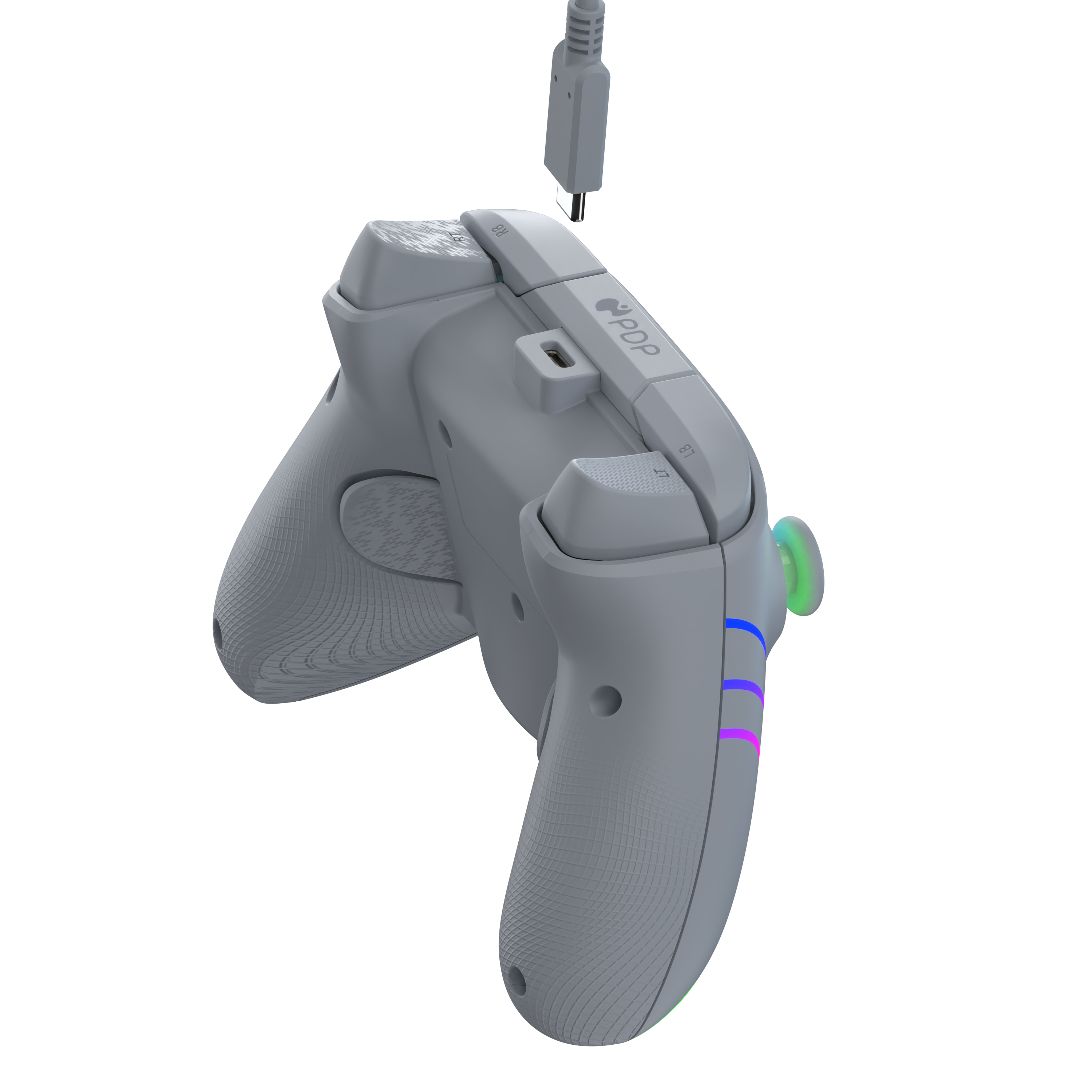 Ein grauer Gamecontroller mit Knöpfen und einem USB-C-Kabel auf schwarzem Hintergrund.