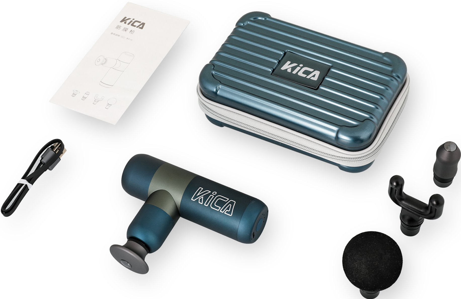 KICA Massagepistolen-Set mit Zubehör, blauem Koffer und Handbuch auf weißer Oberfläche.
