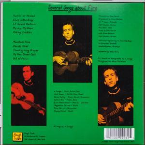 Ein grünes Albumcover mit drei Fotos eines Mannes, der Gitarre spielt, und Text.