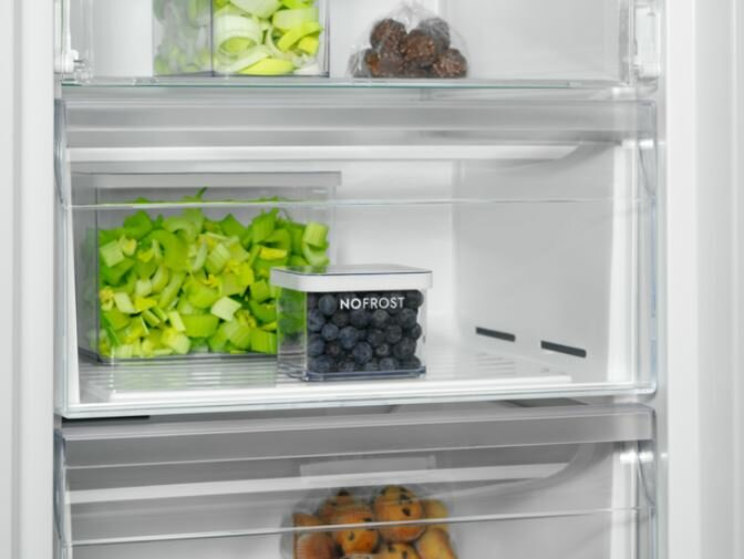 Zamrażarka ELECTROLUX LUT5NF28U0