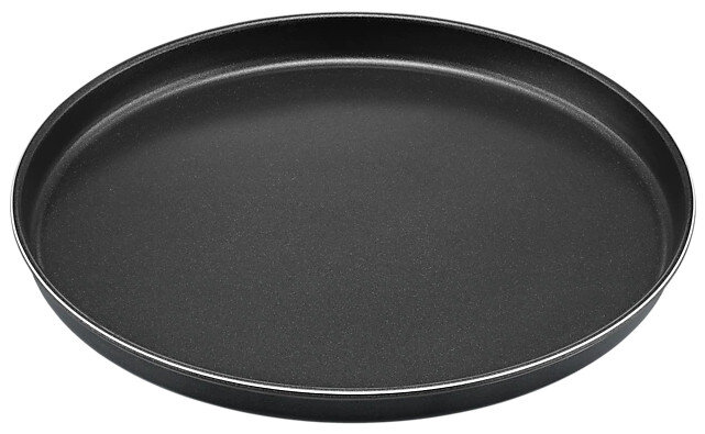 Piekarnik mikrofalowy z otwartymi drzwiami, pokazujący wnętrze i panel sterowania.