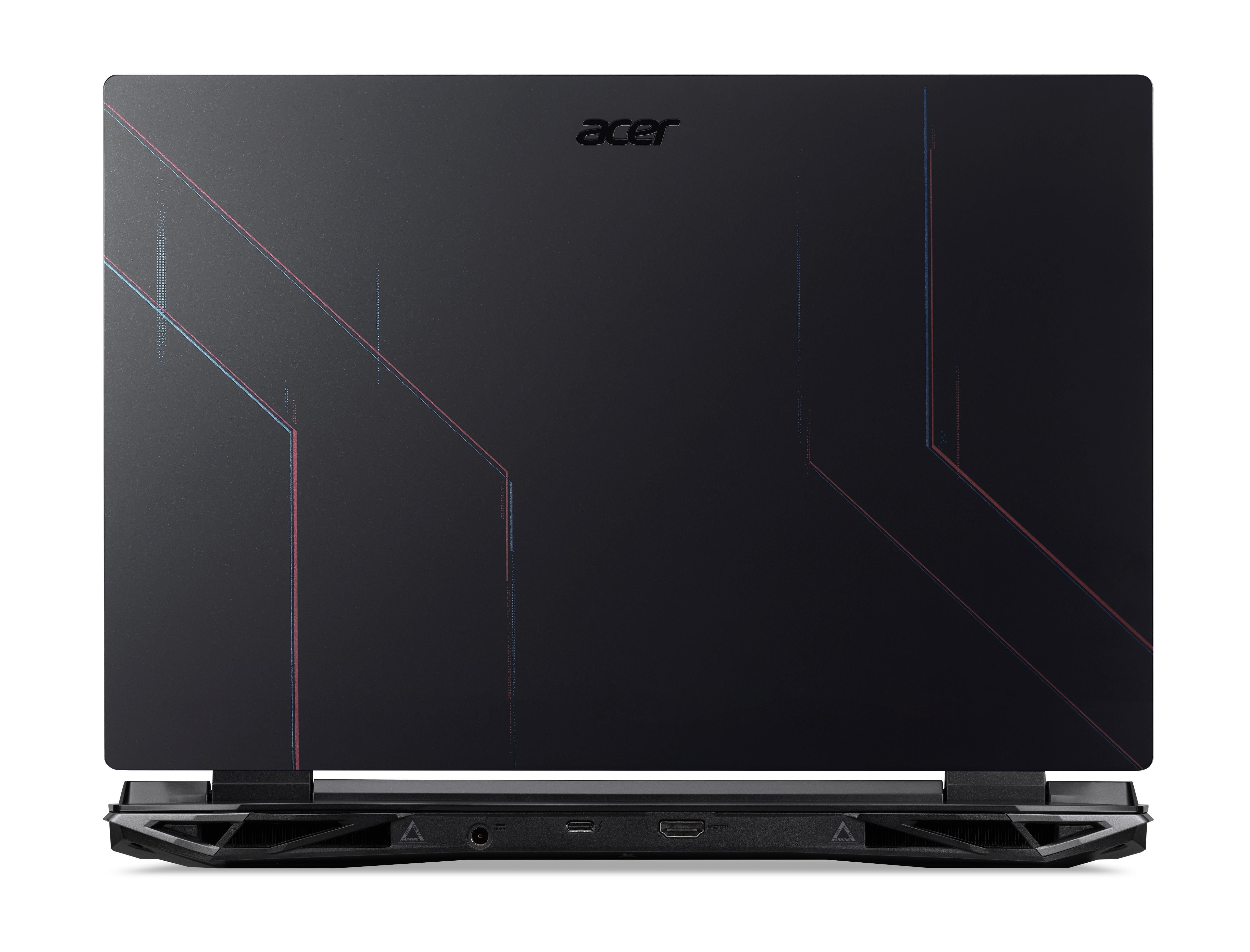 Rückseite eines schwarzen Acer Nitro Laptops mit Acer-Logo und Designlinien.