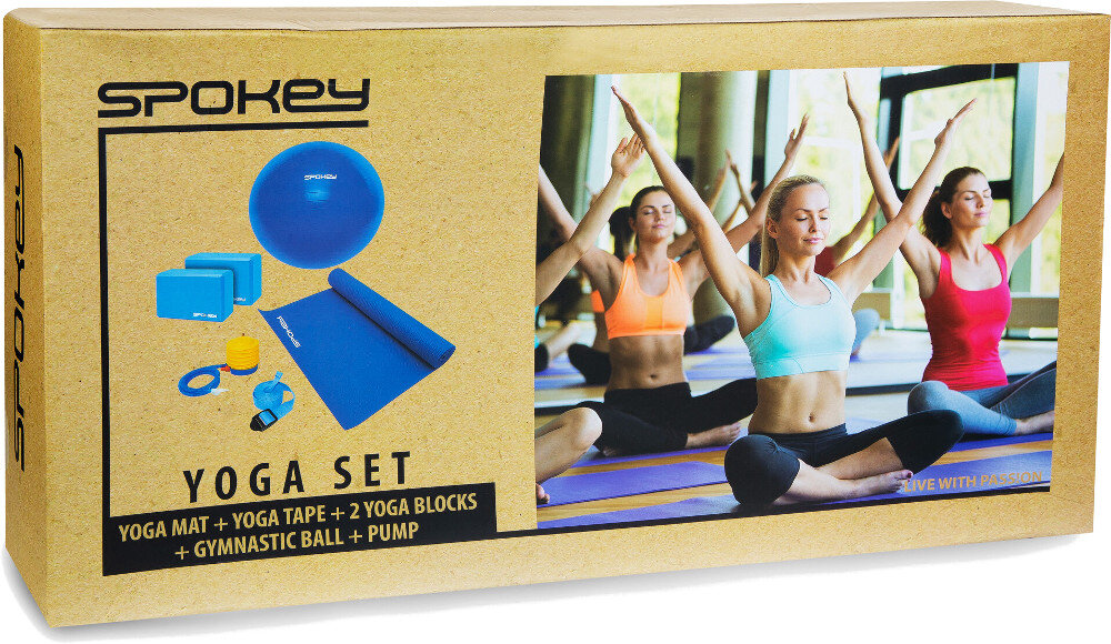 Zestaw do jogi z matą, klockami, piłką i pompką prezentowany w pudełku.