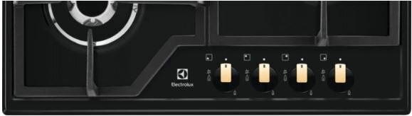 Zbliżenie czarnej płyty grzewczej Electrolux z pokrętłami i palnikami.