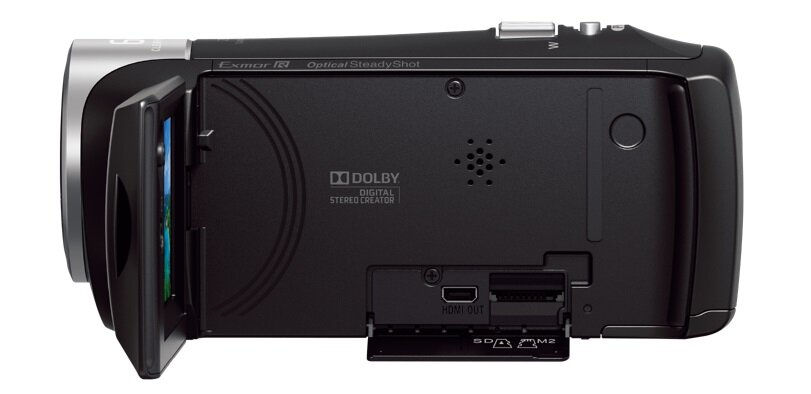 Czarna kamera wideo z otwartym ekranem.