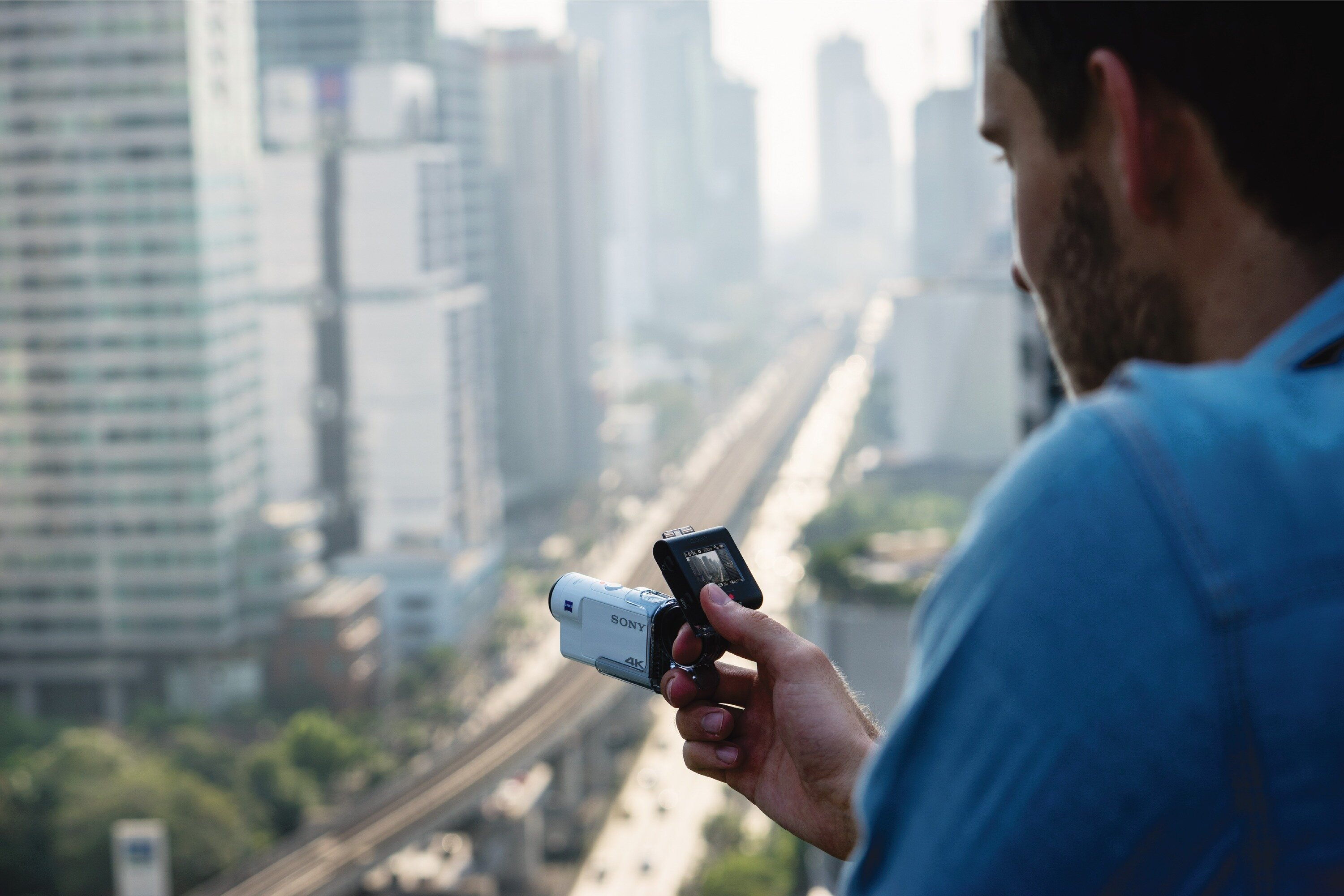 Kamera sportowa SONY Action Cam FDR-X3000 + Pilot + Uchwyt