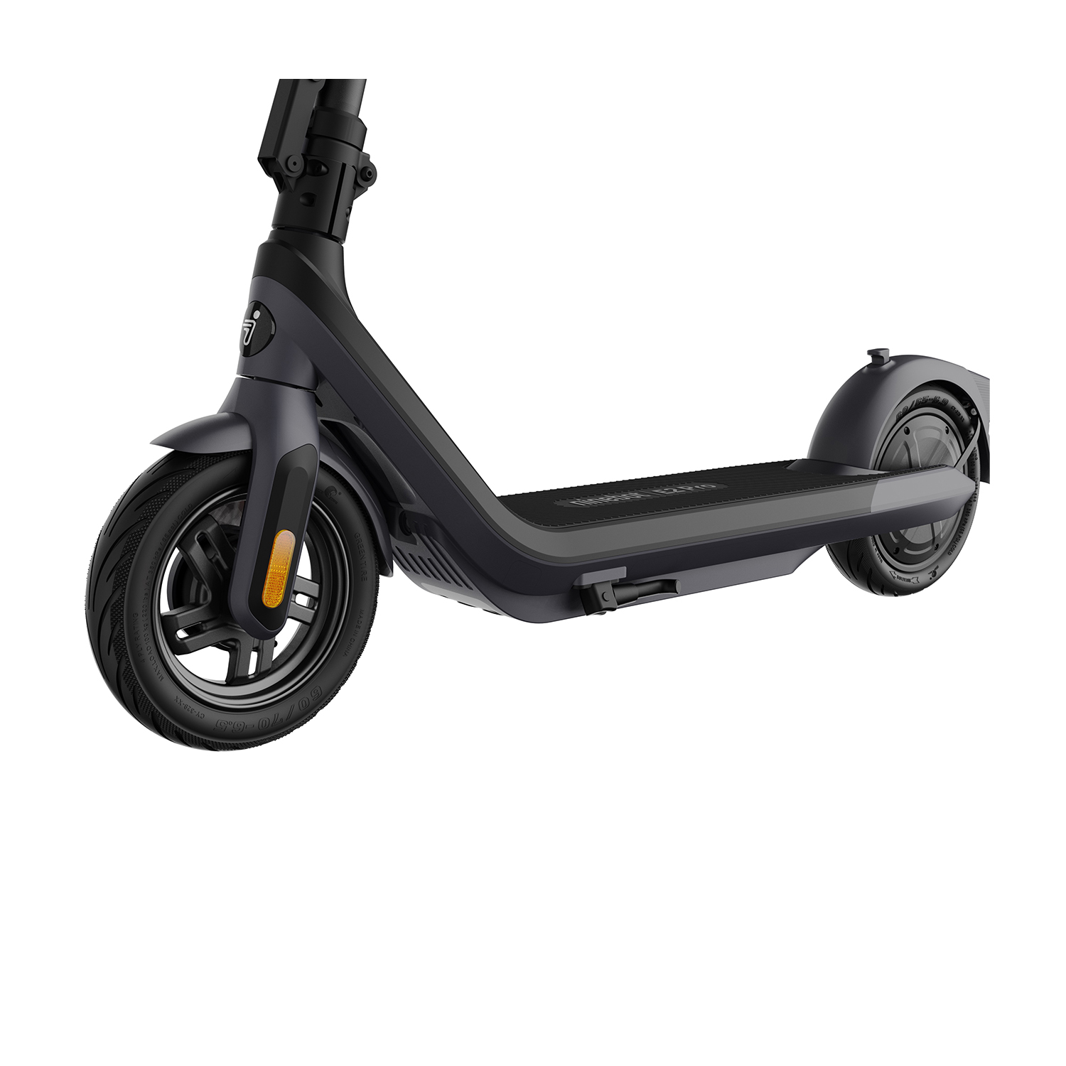 Scooter elettrico grigio scuro con pneumatici neri, angolato su sfondo bianco.