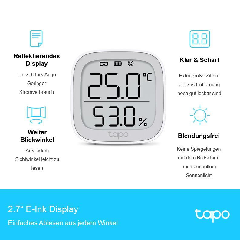 Ein kleines digitales Display zeigt die Raumtemperatur und Luftfeuchtigkeit an.