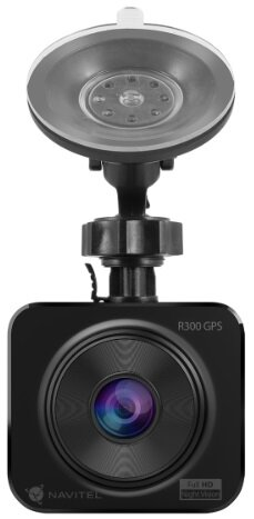 Czarna kamera samochodowa z uchwytem na przyssawkę i wyświetlaczem GPS.