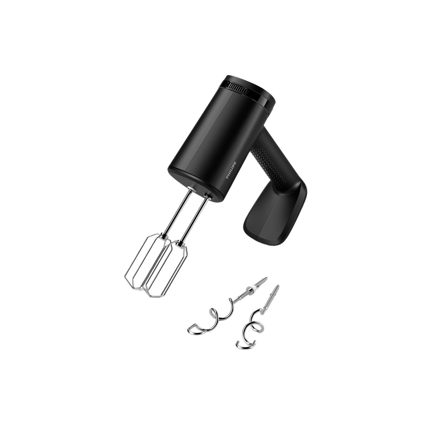 Zwarte handmixer met twee kloppers en twee extra opzetstukken op een zwart oppervlak.