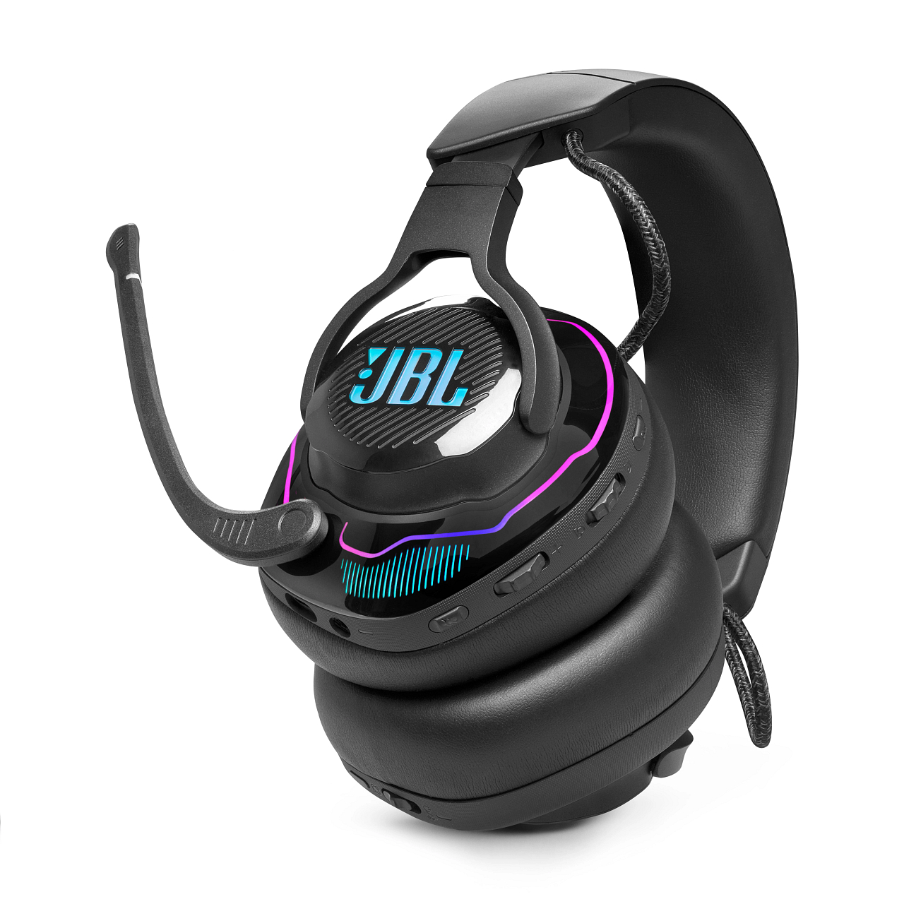 Schwarzes JBL Gaming-Headset mit Mikrofon. Die Ohrmuscheln haben bunte Akzente. Logo sichtbar.