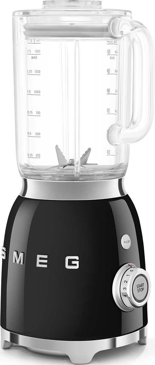 Blender Smeg noir et argenté. Bocal en verre transparent avec mesures.