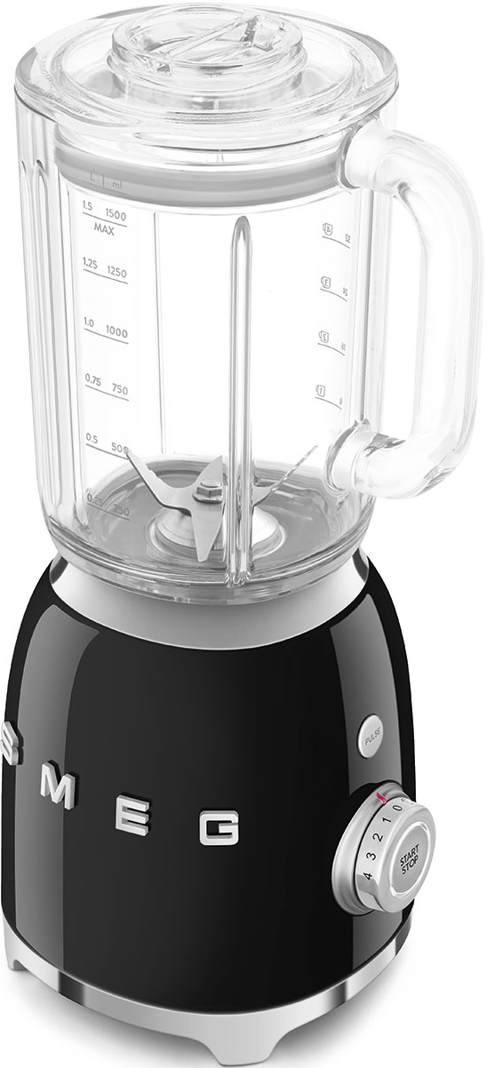 Blender Smeg noir et argent, bocal en verre, avec mesures et bouton de commande.