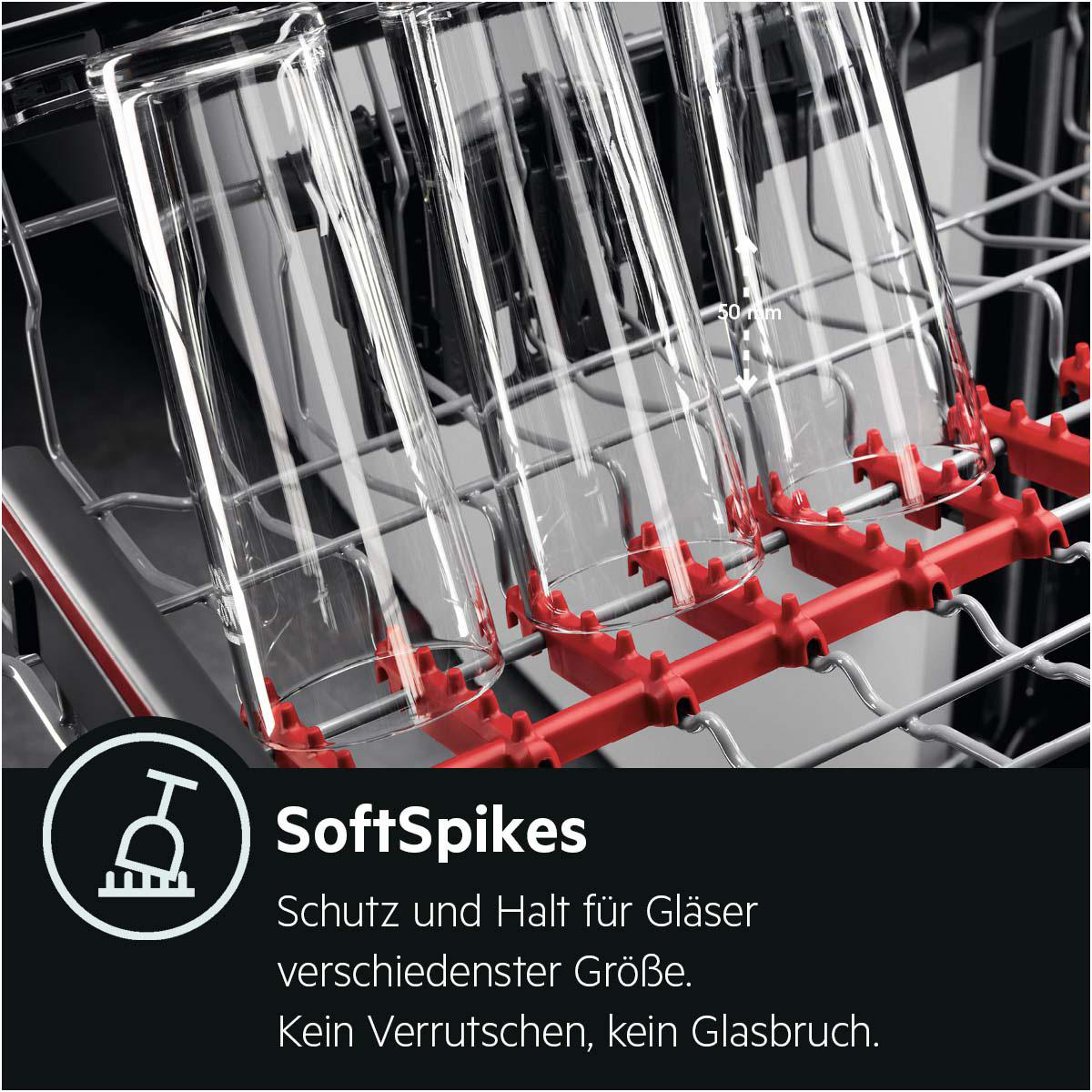 Gläser in einem Geschirrspüler mit SoftSpikes für Schutz und Halt.