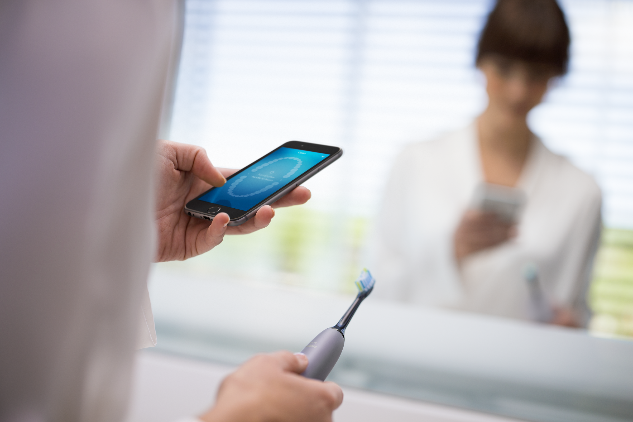 Szczoteczka soniczna PHILIPS SONICARE DiamondClean Smart 9100 HX9901/43 z aplikacją na telefon