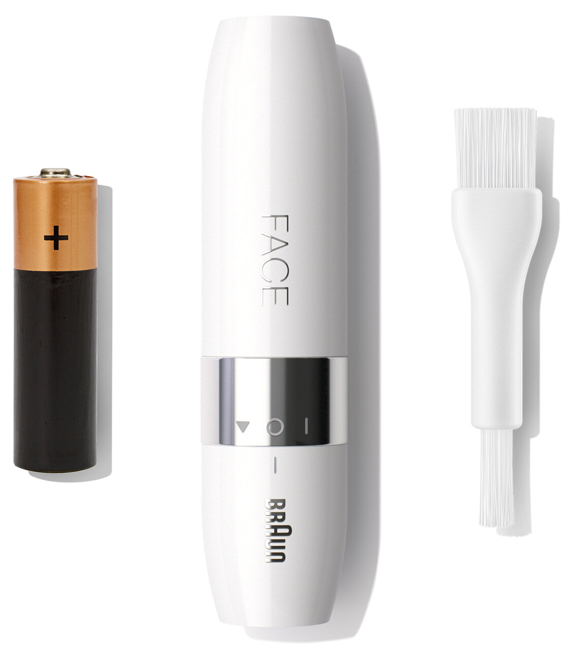 Biała trymer do twarzy Braun, szczotka i bateria AA na białym tle.
