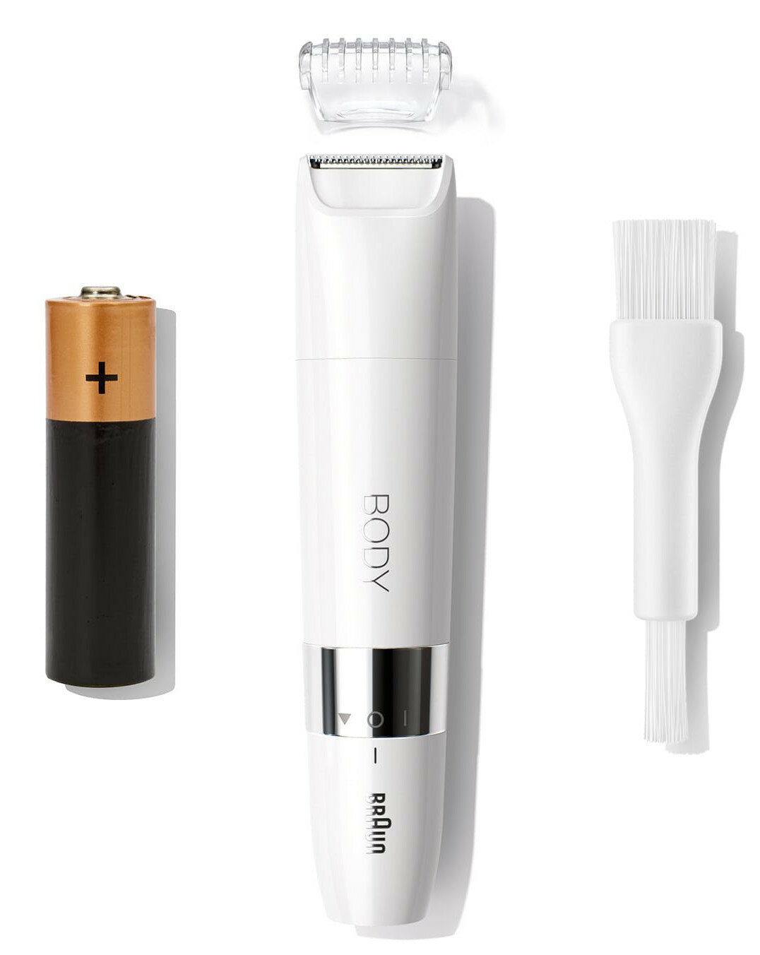 Biała maszynka do golenia ciała z akcesoriami: baterią, szczoteczką do czyszczenia i głowicą tnącą. Widoczna marka Braun.