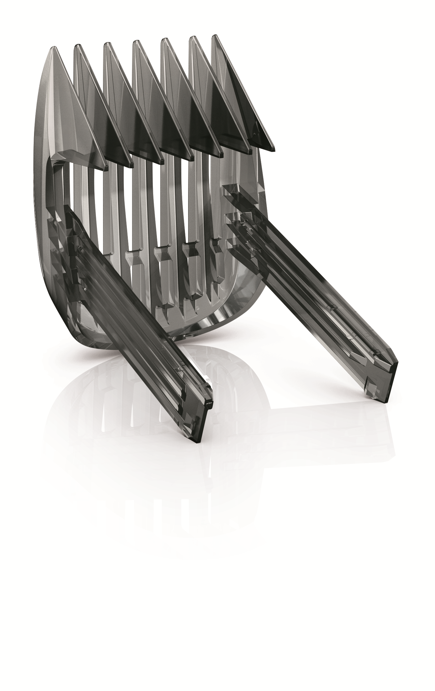 Czarna, przezroczysta osłona do maszynki do włosów na białym tle. Powierzchnia odbijająca.