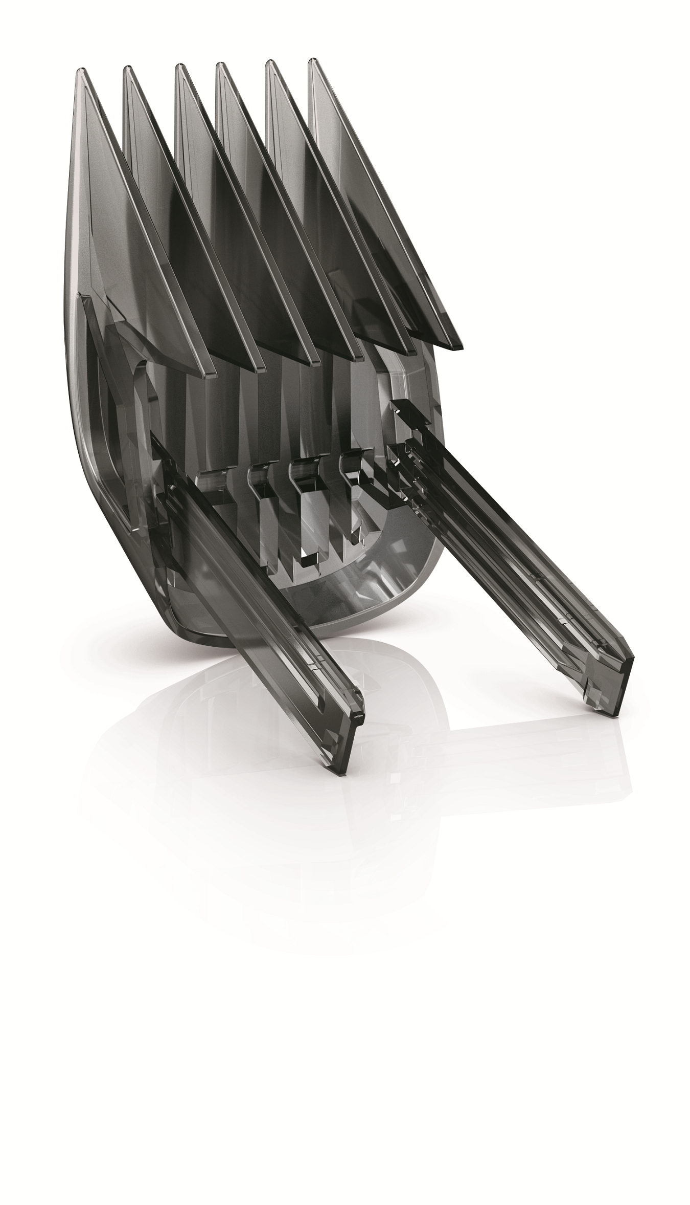 Przezroczysta nakładka do maszynki do strzyżenia, pod kątem z wieloma zębami, odbijająca się na białej powierzchni.