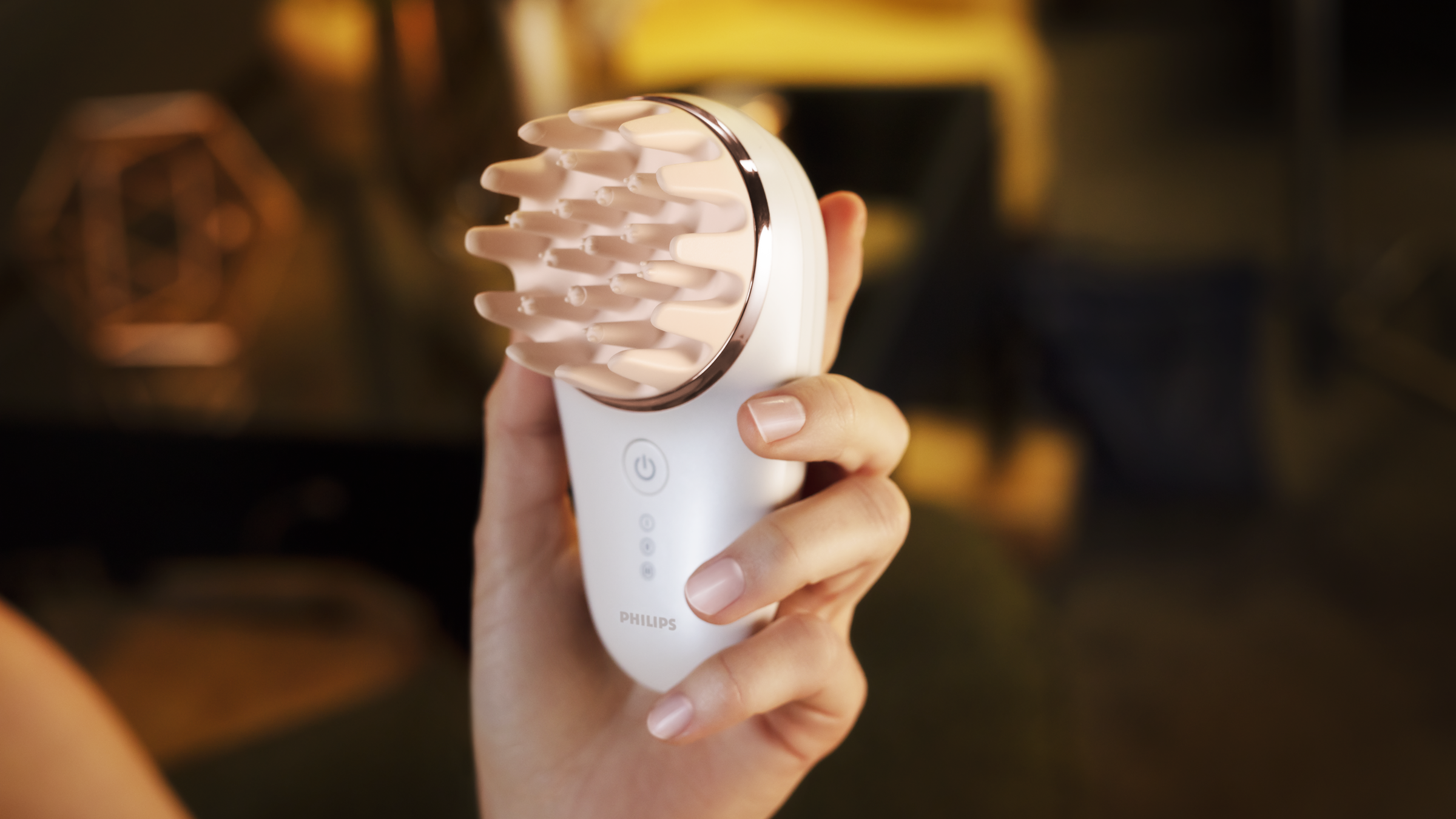 Suszarka do włosów PHILIPS DryCare Prestige MoistureProtect HP8283/00 z Masażerem do skóry głowy