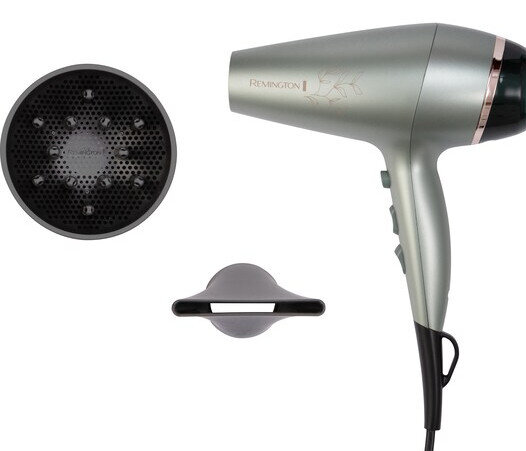 Srebrna suszarka do włosów Remington z akcesoriami na białym tle.