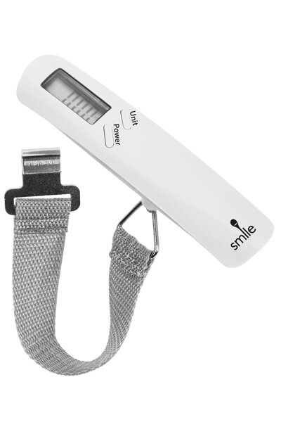 Biała cyfrowa waga bagażowa z szarym paskiem, na białym tle.