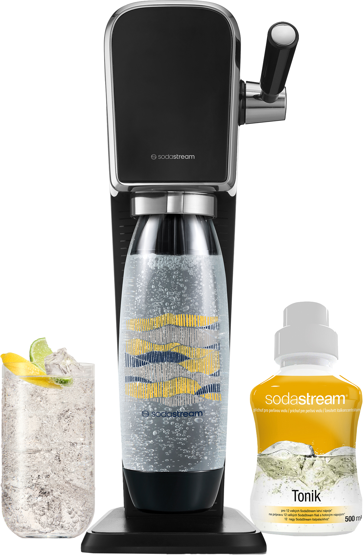 SodaStream gép itallal és sziruppal. Fekete gép, pohár jéggel és szirupos üveg.