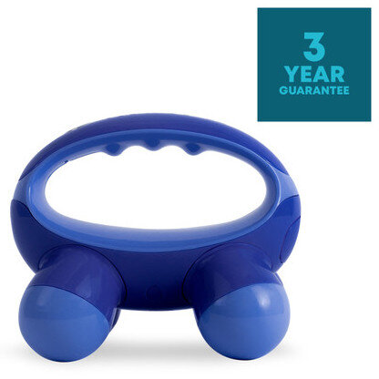 Niebieskie urządzenie do masażu z uchwytem i trzema zaokrąglonymi nóżkami na białym tle.