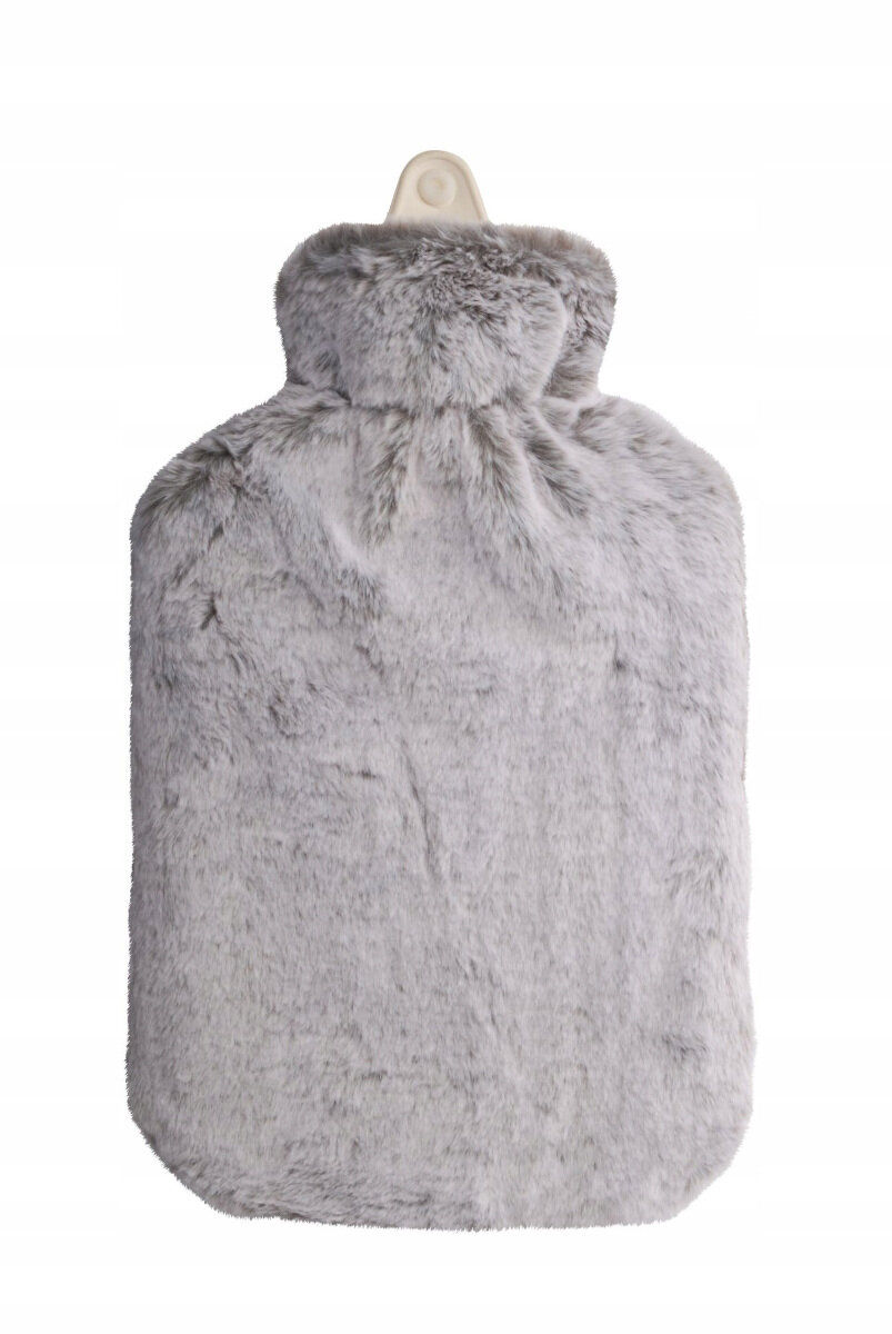 Szara termofor z imitacji futra na białym tle.