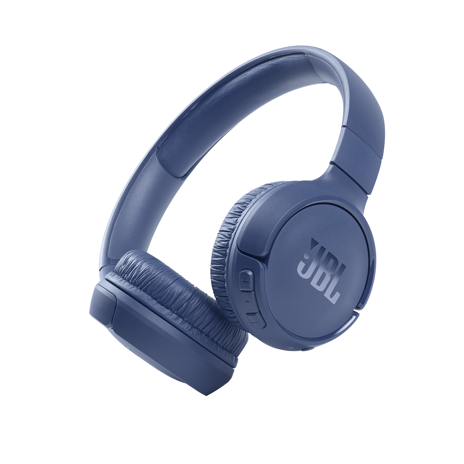 Siyah zeminde mavi JBL kulaklıklar. Açılı duruyorlar ve JBL logosu görünür.