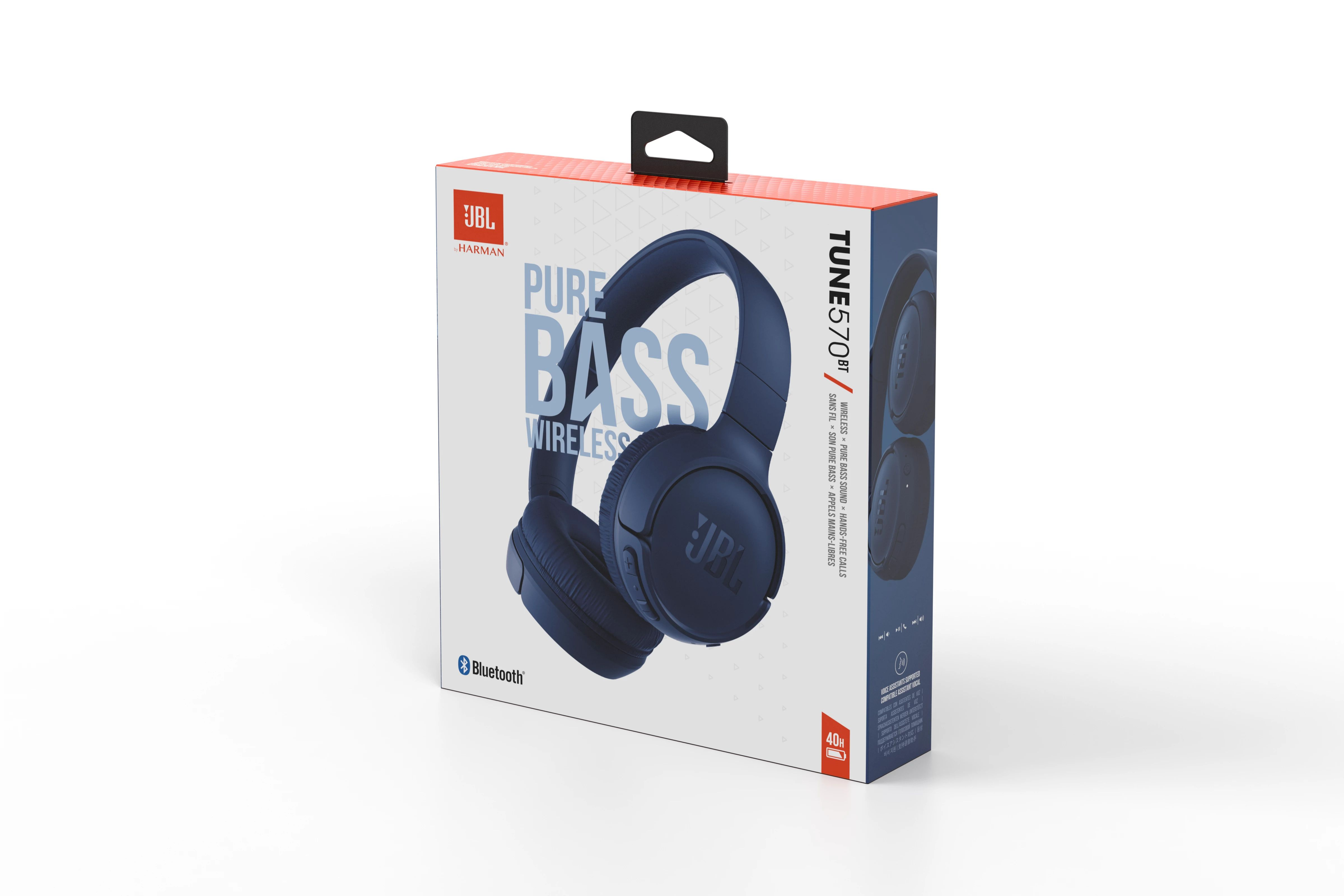 Kutulu JBL Tune 570BT kulaklık. Önde mavi kulaklıklar. Kutu kırmızı ve beyazdır.