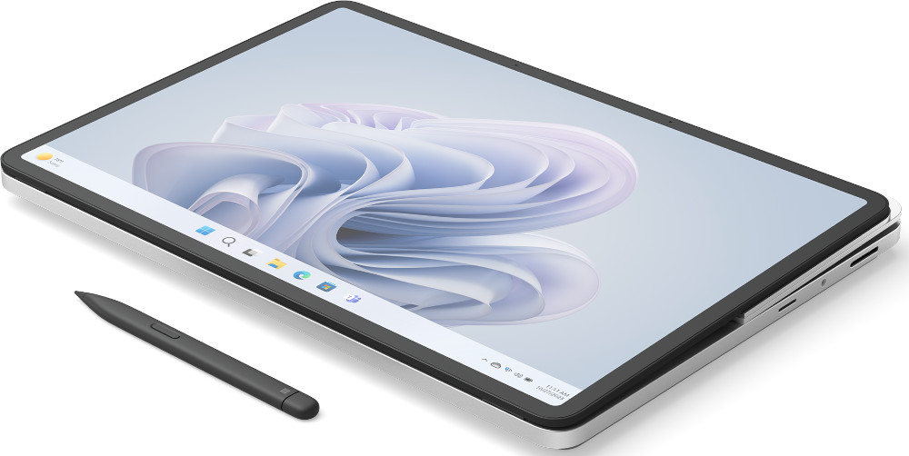 Een zilveren tablet met een pen ernaast. Het scherm toont een witte en blauwe achtergrond.