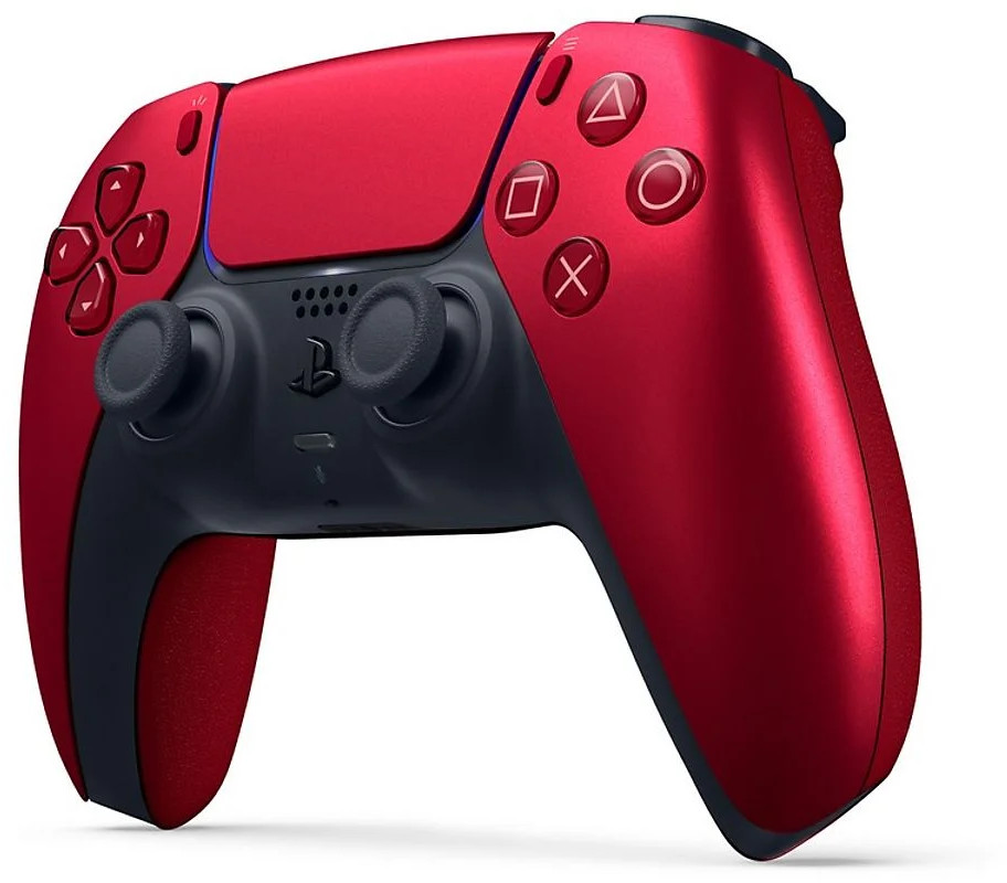 Rode PS5 controller. Zwarte details en knoppen. Een PlayStation logo is zichtbaar.