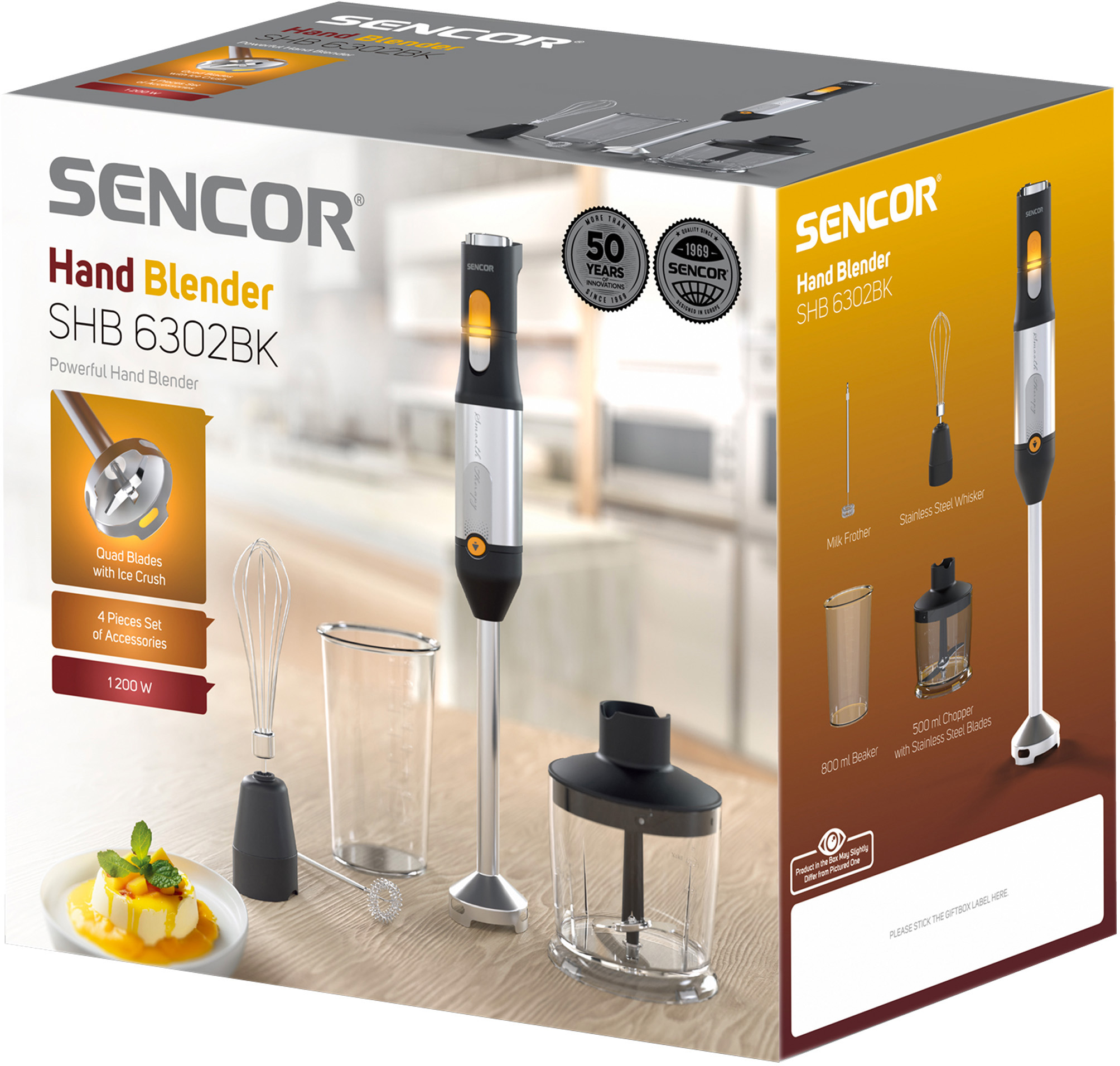 Sencor kézi mixer tartozékokkal. A dobozban a mixer, habverő, aprító és egy üveg látható.