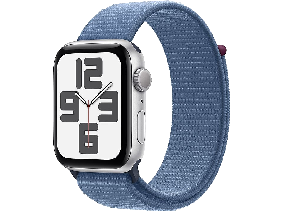 Un Apple Watch plateado con correa de tela azul, mostrando la hora.