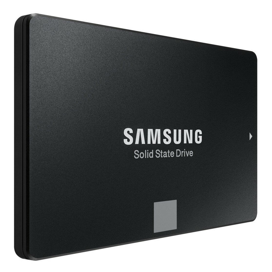 Czarny dysk SSD Samsung z białym logo Samsung w czarnym pudełku, widok z góry.