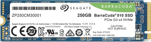 Dysk SSD Seagate Barracuda 510. Posiada etykietę z tekstem i logo oraz metalową obudowę.