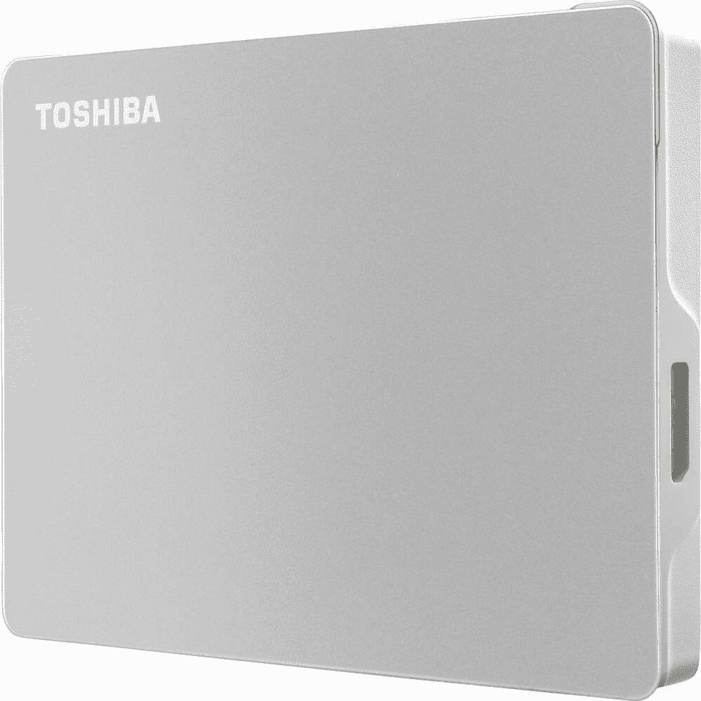 Srebrny zewnętrzny dysk twardy z logo TOSHIBA z przodu, na białym tle.