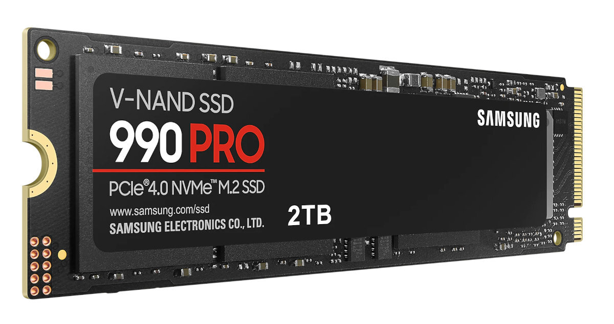 Dysk Samsung V-NAND SSD 990 PRO. Czarny z czerwonym tekstem, pojemność 2 TB. Białe tło.