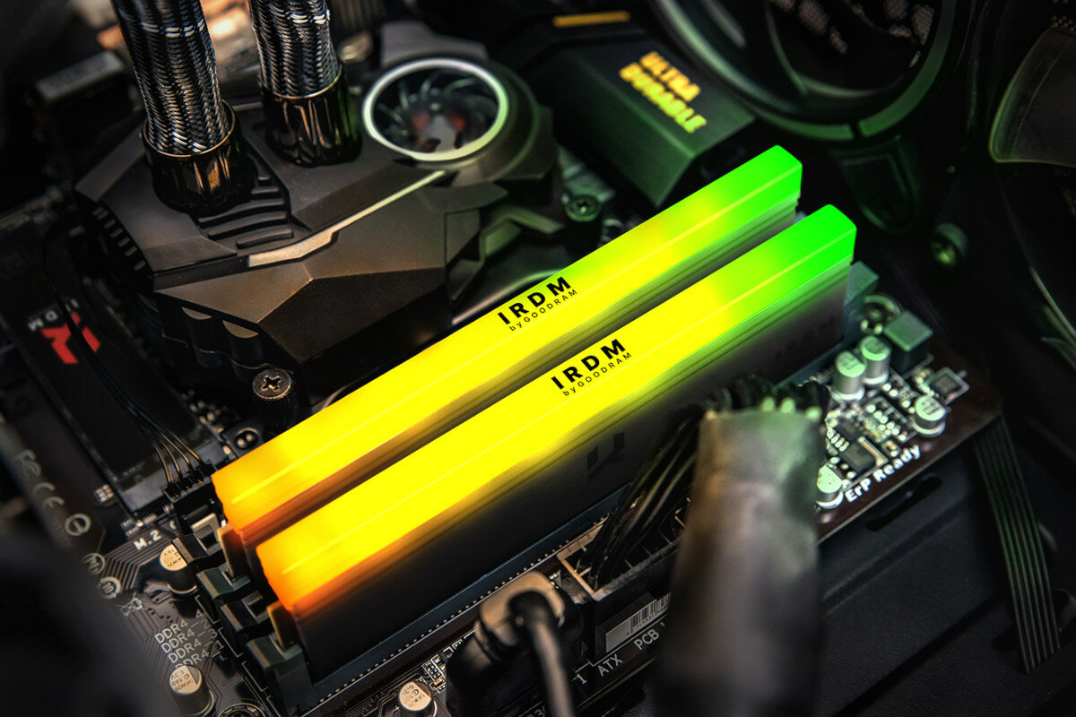 Pamięć RAM GOODRAM IRDM RGB DDR4 16GB 3600MHz CL18 IRG-36D4L18S/16GDC