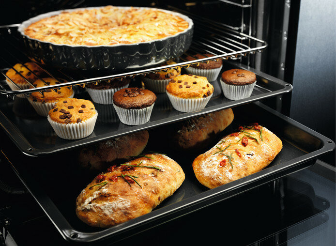 Piekarnik ELECTROLUX EOF4P74X seria 600 SurroundCook