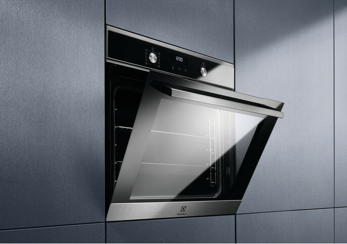 Piekarnik ELECTROLUX EOF6P70X serii 600 SurroundCook