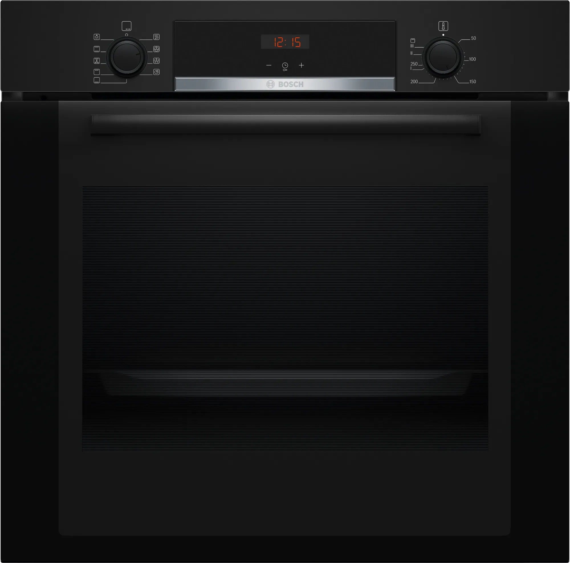 Czarny piekarnik z wyświetlaczem cyfrowym i elementami sterowania. Zamknięte drzwi. Białe tło.