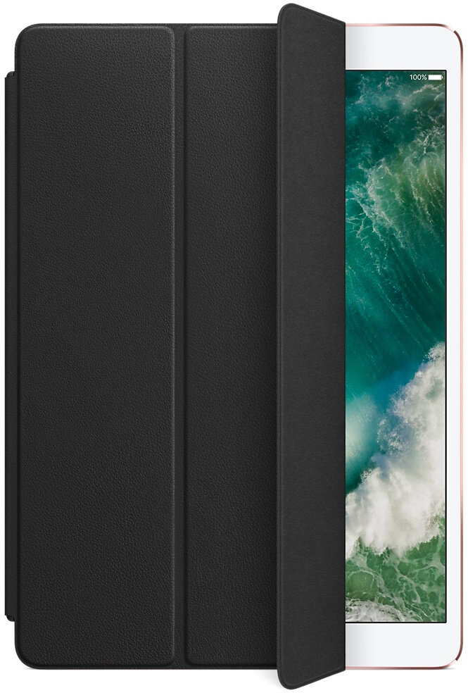iPad w czarnym skórzanym etui z częściowo otwartą pokrywą.