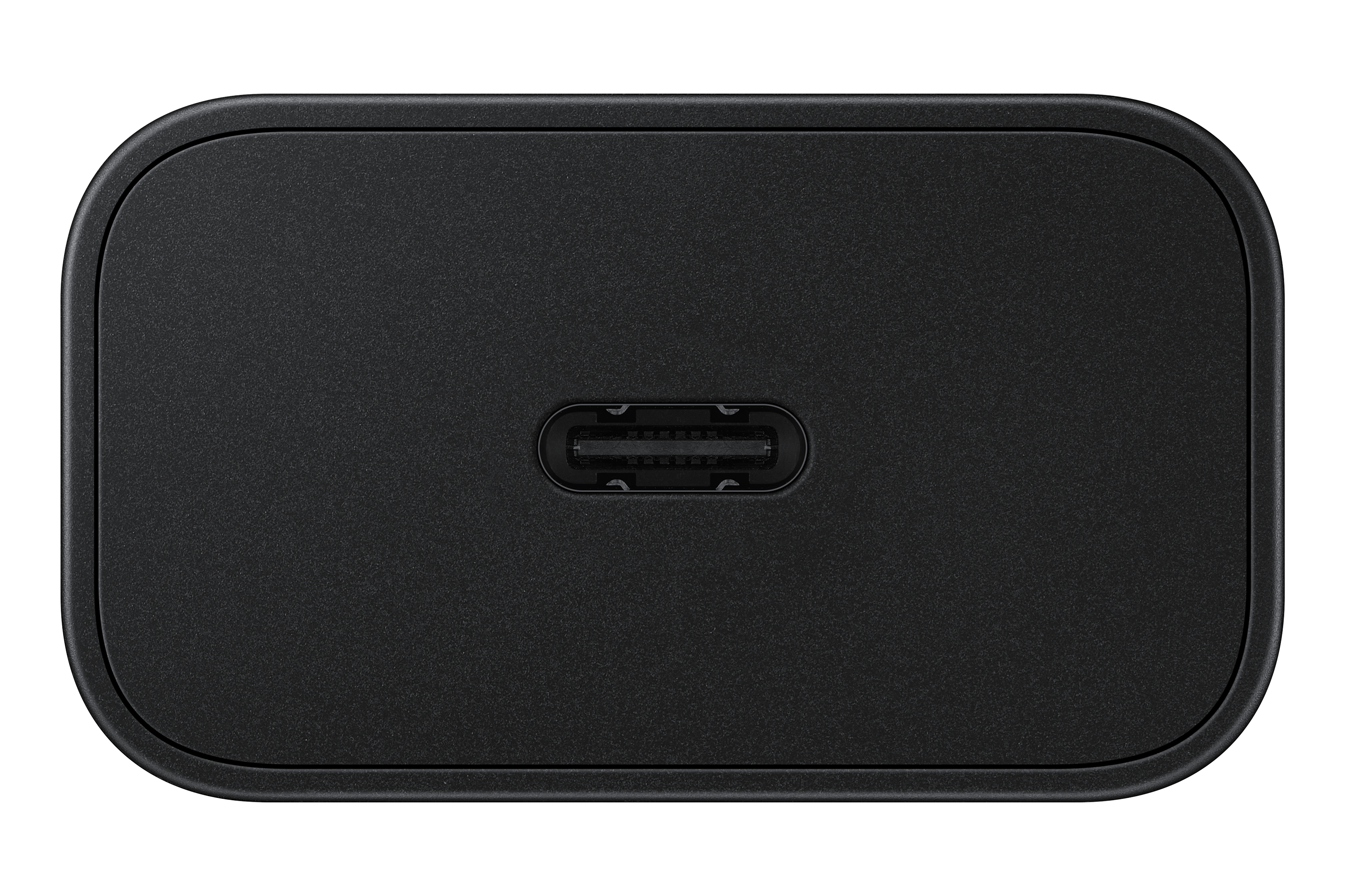Un cargador USB-C negro de Samsung con un puerto USB-C. El cargador es rectangular con bordes redondeados.