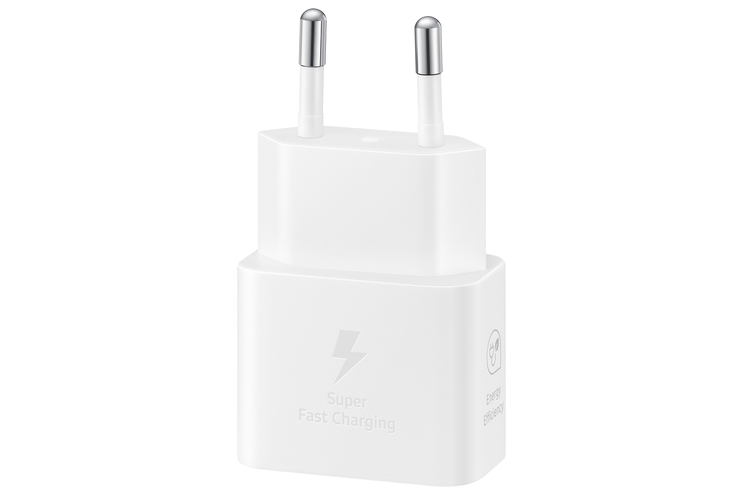Un adaptador de carga súper rápida blanco con dos clavijas plateadas.